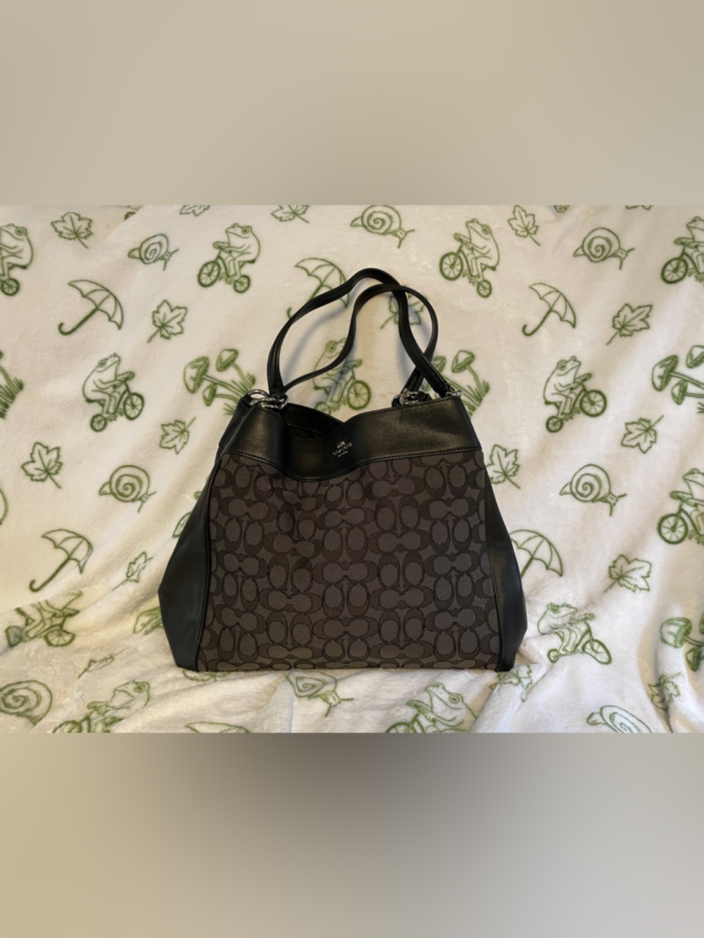 Coach Brown and Black Signature Shoulder Bag / good condition